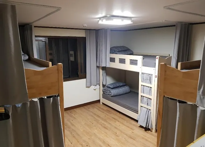 Hostel Able Hongdae *